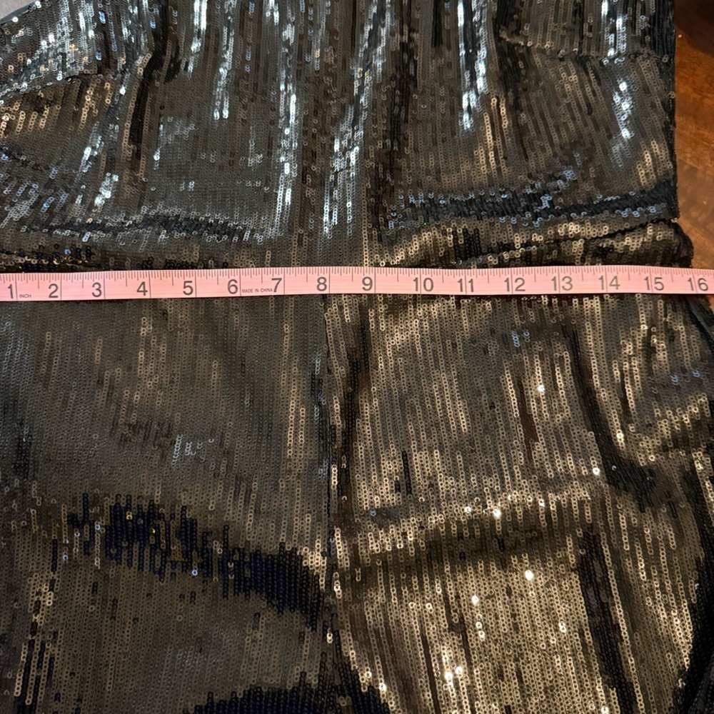 PrettyLittleThing Black Sequin Sleeveless Romper - Picture 7 of 7